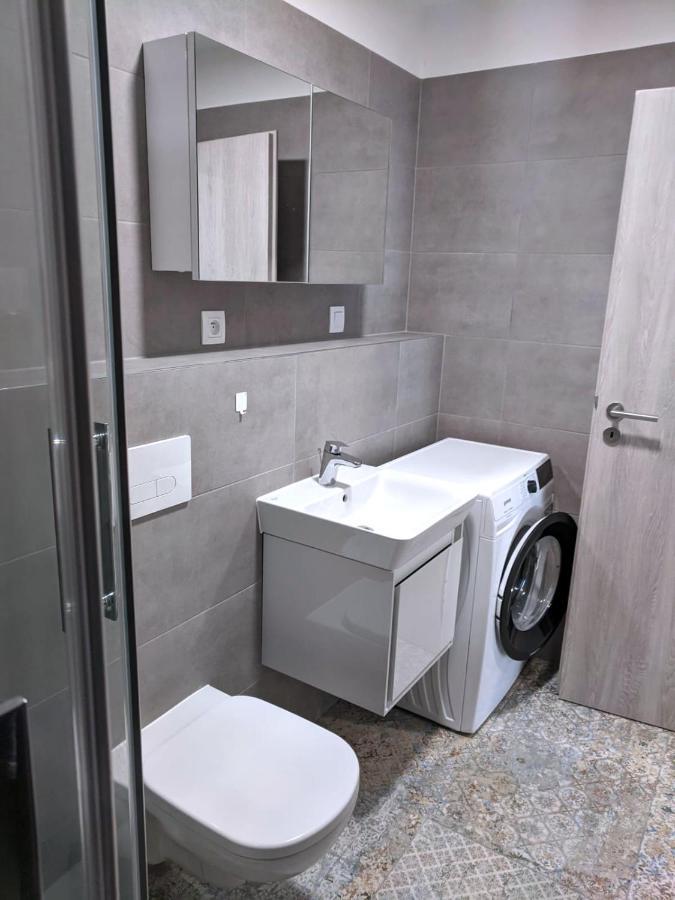 Old Town 1 Bdr, A/C, W/Parking Apartment Bratislava Exterior photo